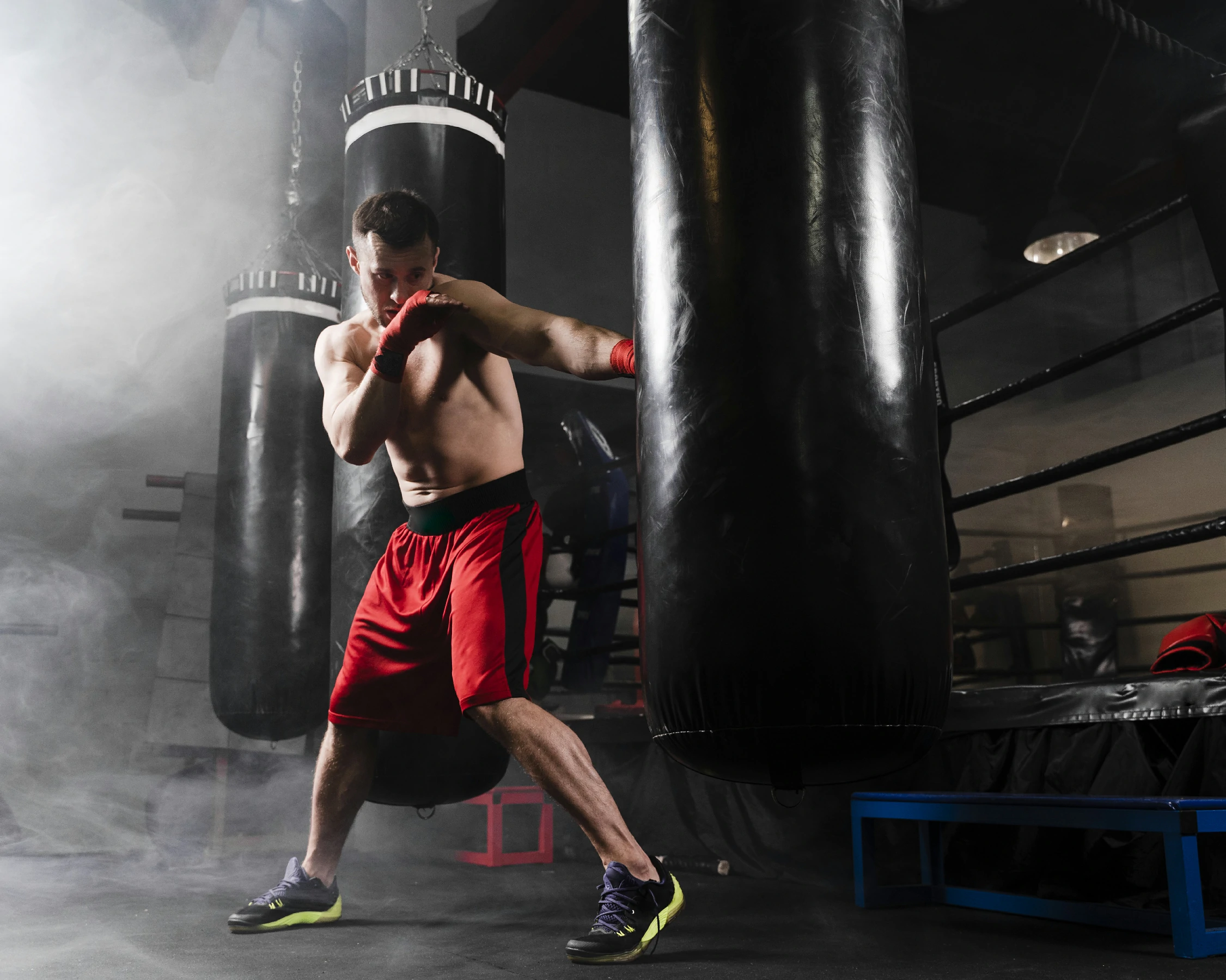 Sport Wear 1 man with red gloves training